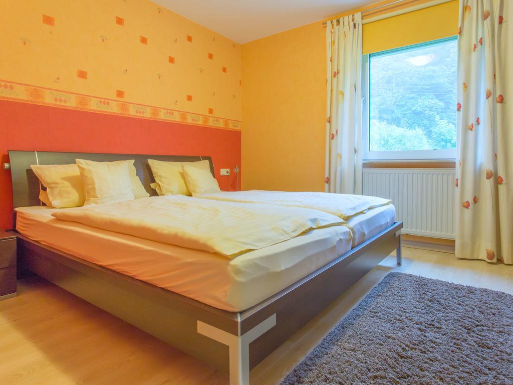 Apartment Close To Hiking And Cycling Trails Lambertsberg ภายนอก รูปภาพ